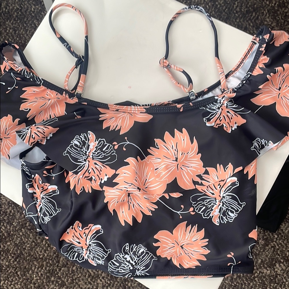 Floral Off-Shoulder Women's bikini Top